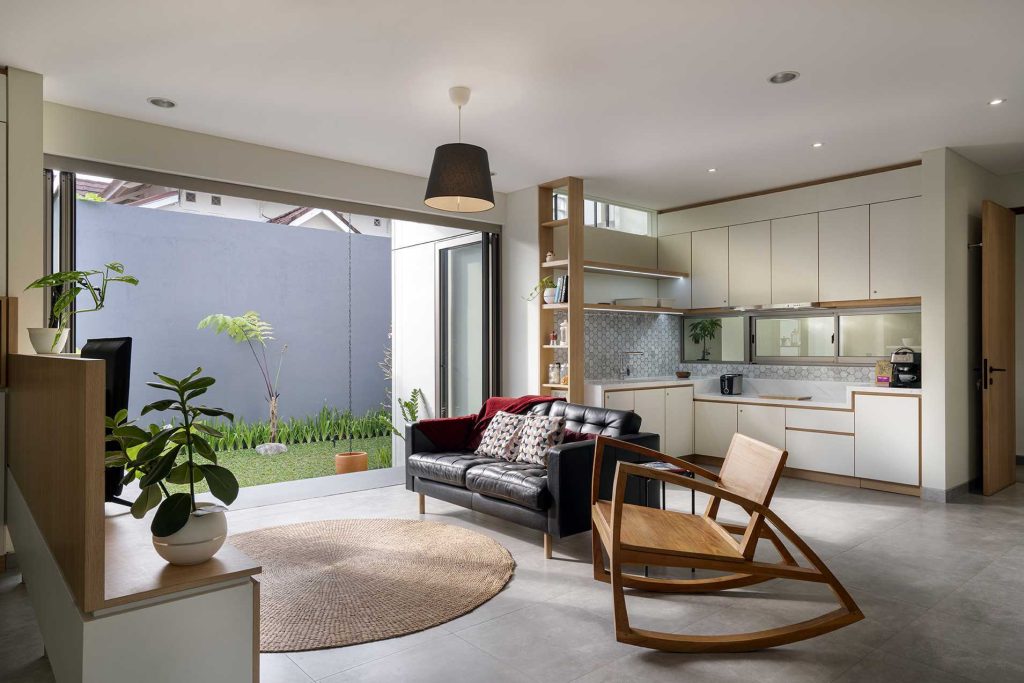 Rumah semi-outdoor