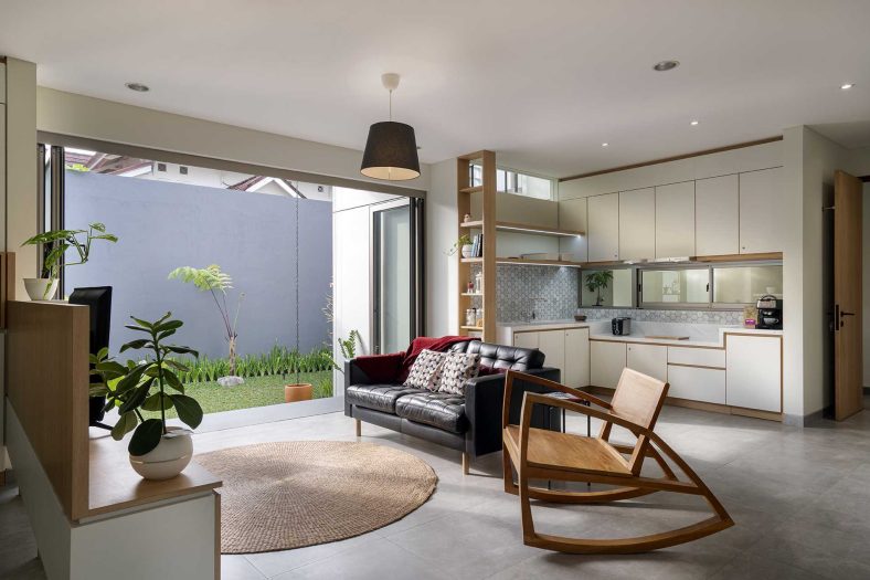Rumah semi-outdoor